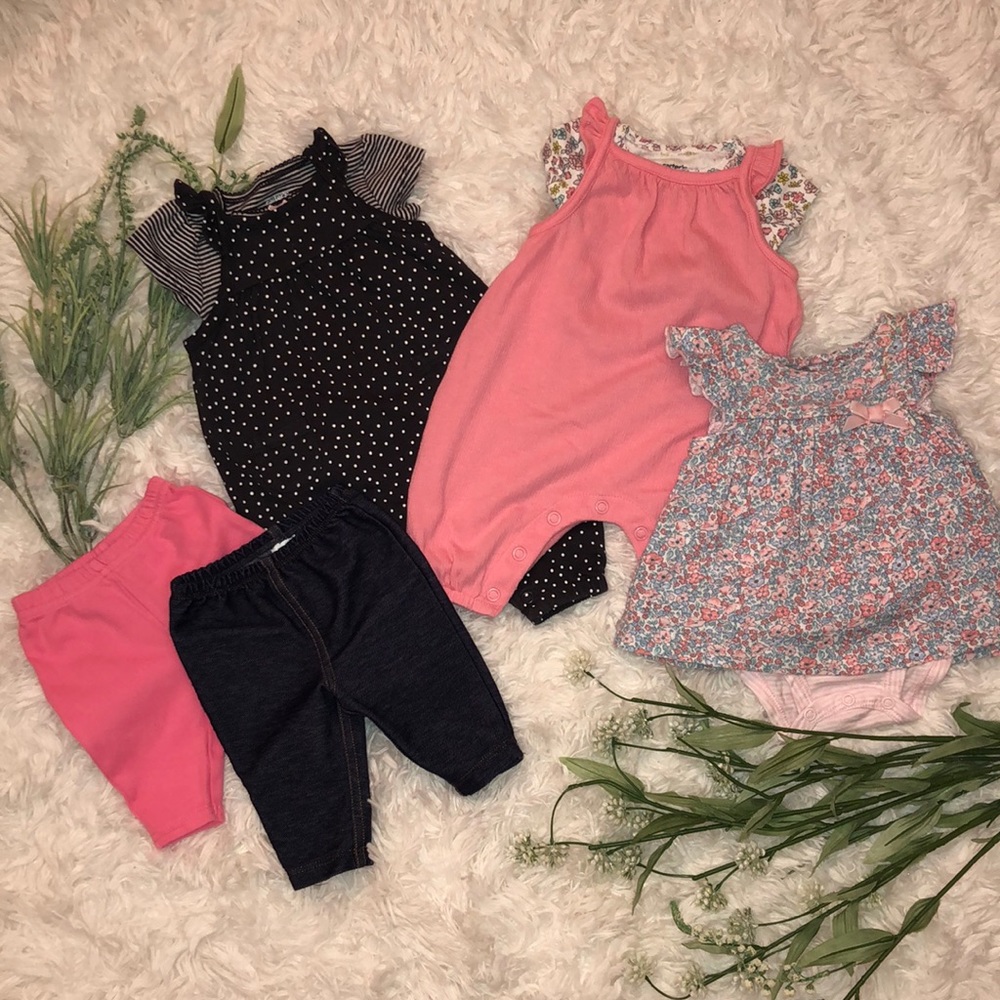 CARTERS NEWBORN CLOTHES